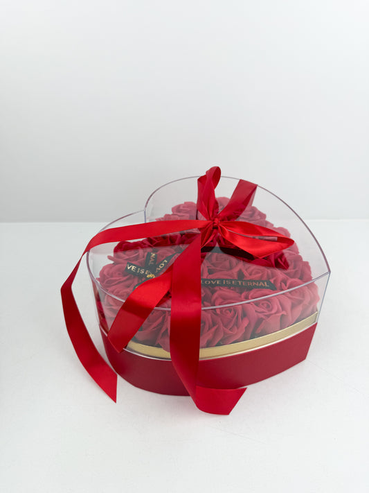 Coffret cadeau d'exception avec ce cœur rouge éclatant
