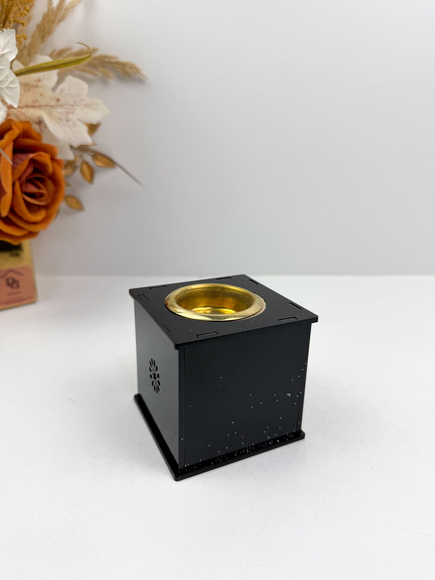 Brûle encensoir carrés noir