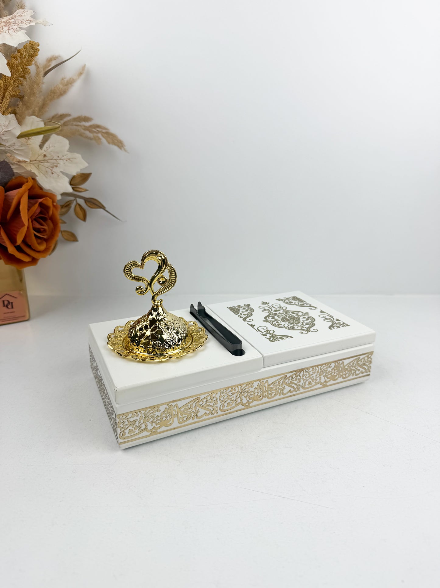 Coffret décoratif de brûleur d'encens traditionnel blanc