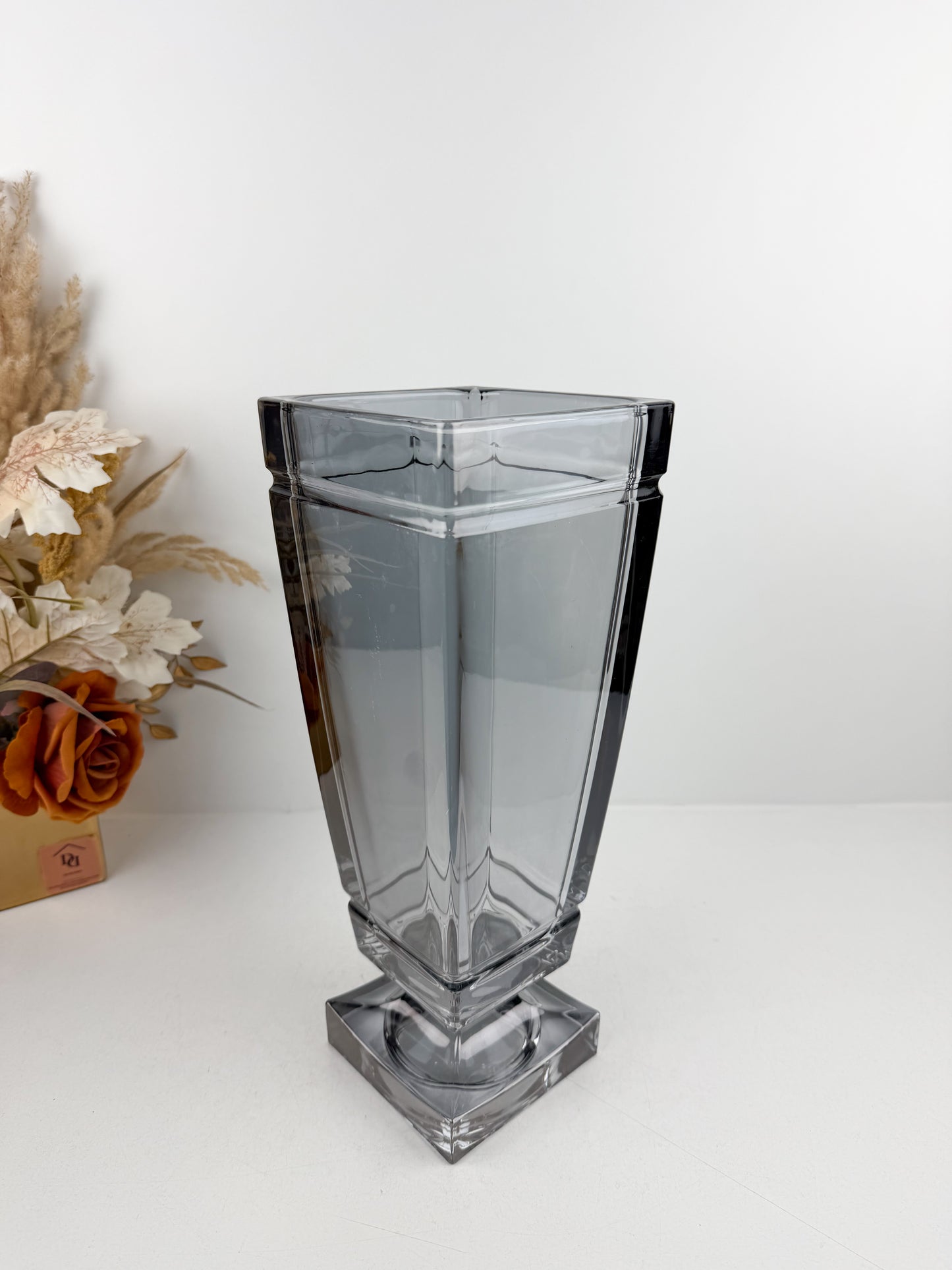 Grand vase en cristal épais gris