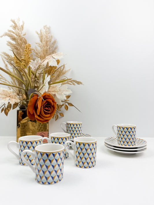 Six tasses à Espresso avec sous-tasses ornées de motifs géométriques audacieux