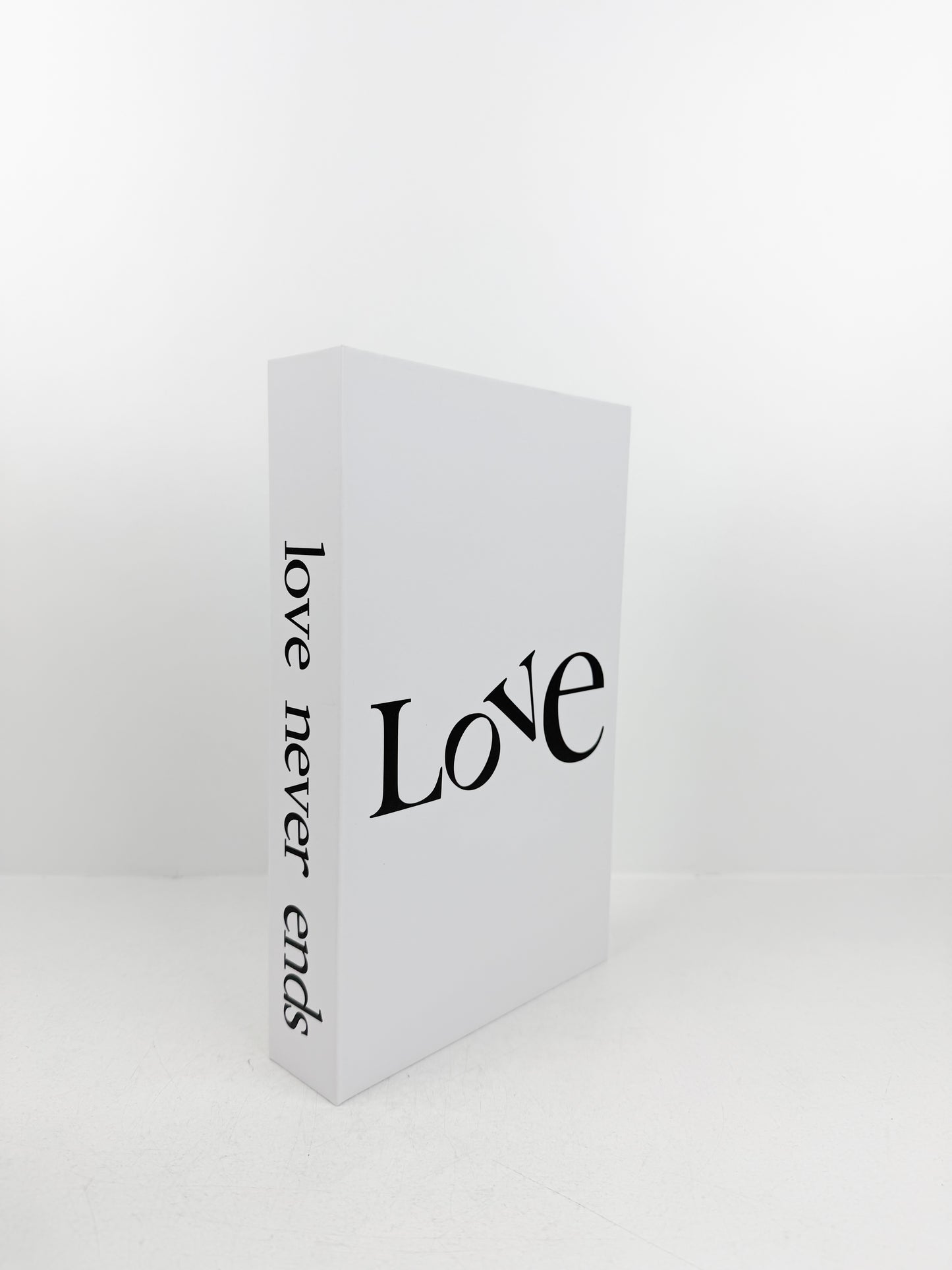 Boîte faux livre décorative  élégante