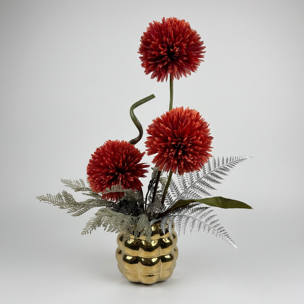 Fleurs artificielles élégantes en forme de pompons rouges élégantes.