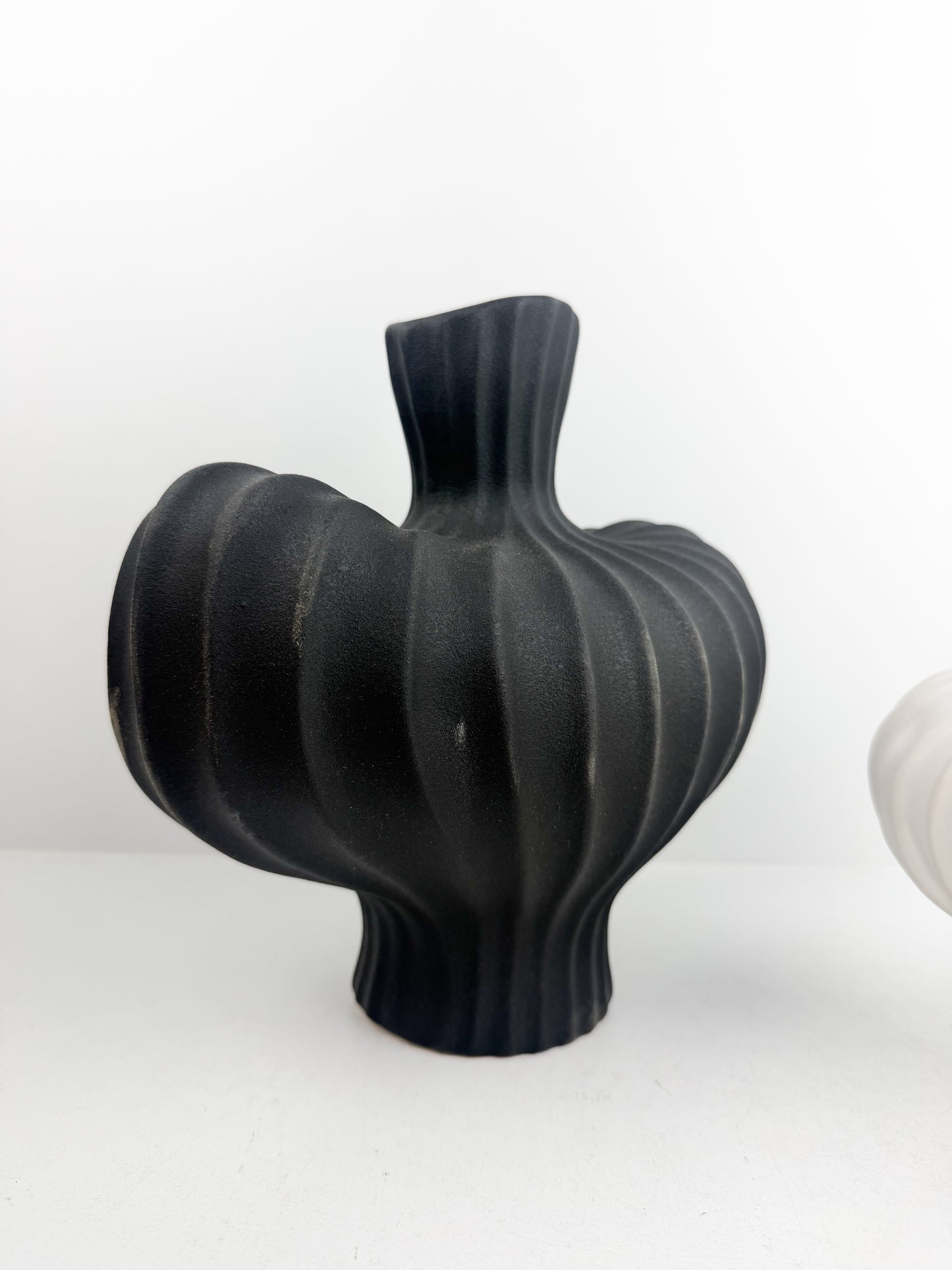 Duo vases décoratifs en céramiques de haute qualité Noir/Blanc