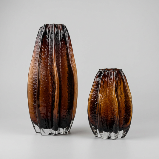 Duo de vases aux superbes reflets ambrés et texturés.