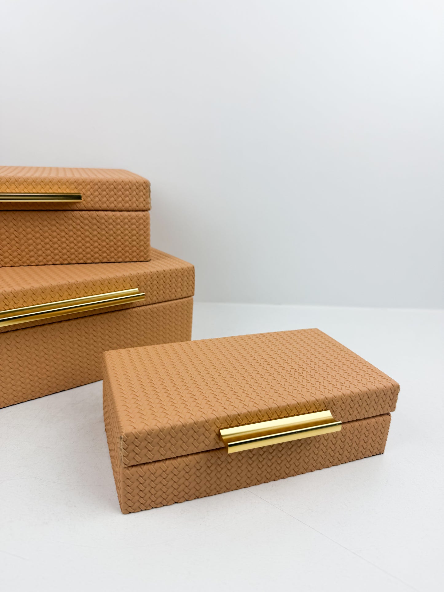 Trois boîtes de rangement superposables haut de gamme