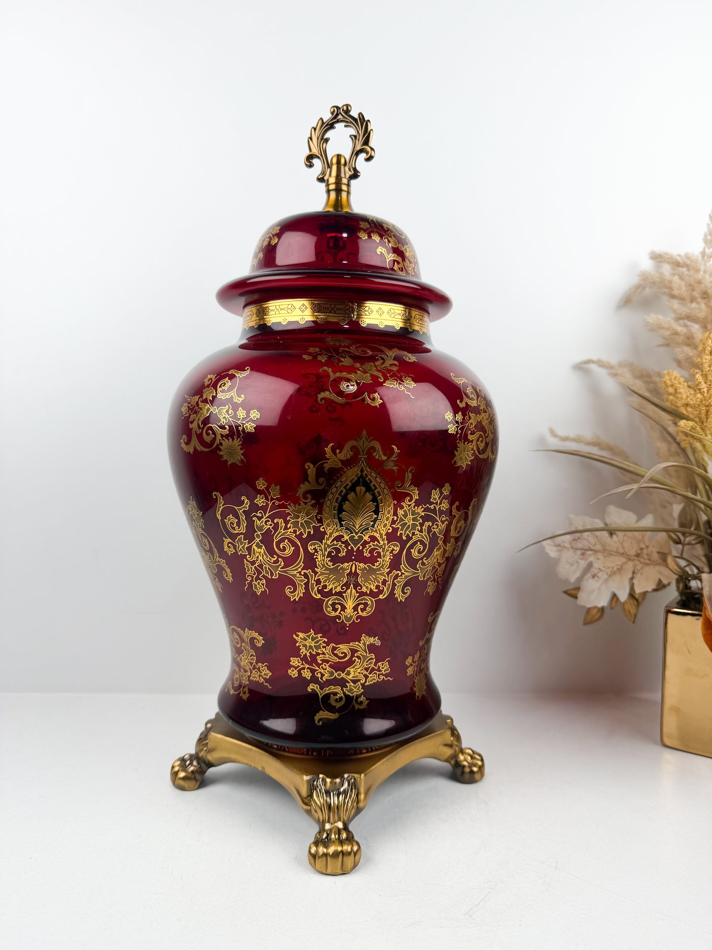 Grand Vase en cristal couvert Rouge d'une élégance intemporelle royal