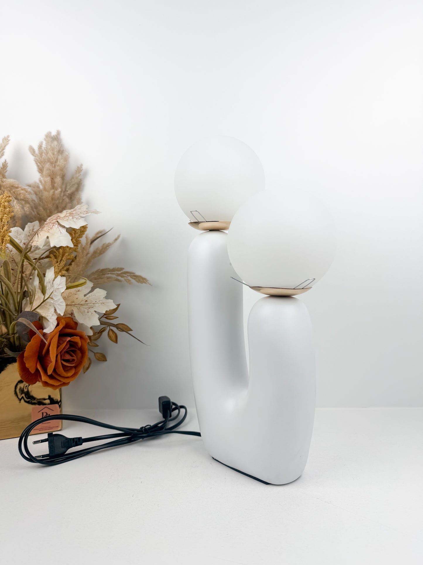 Lampe de table au design organique captivant