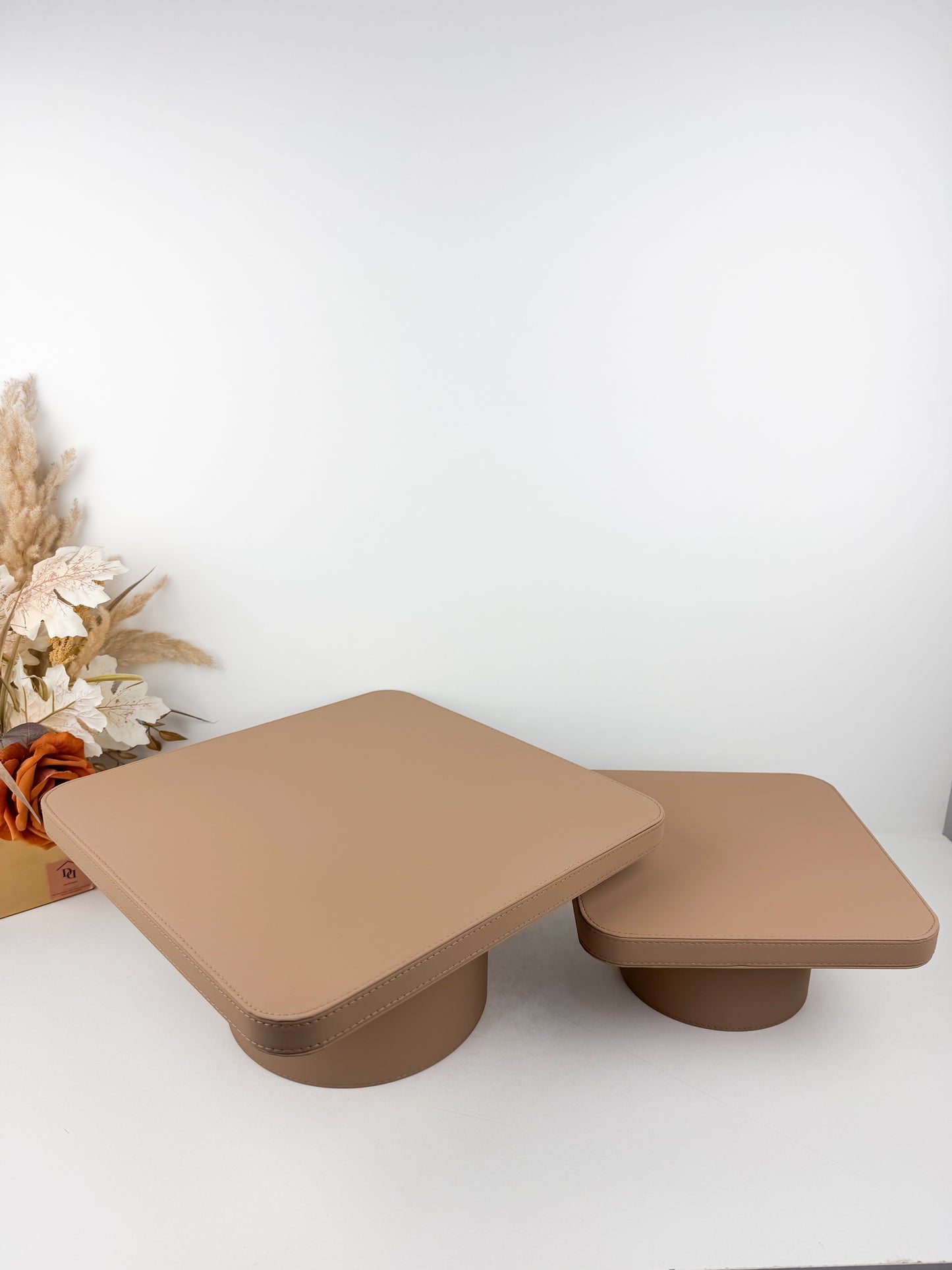 Supports de présentation décoratifs carré en cuir de haute qualité marron