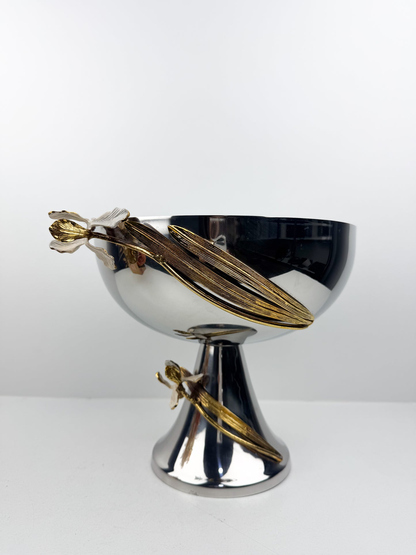 Grand Présentoir en inox de motifs floraux dorés
