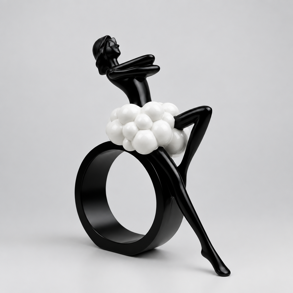 Statuette décorative en résine design de l'équilibre Contemporain.