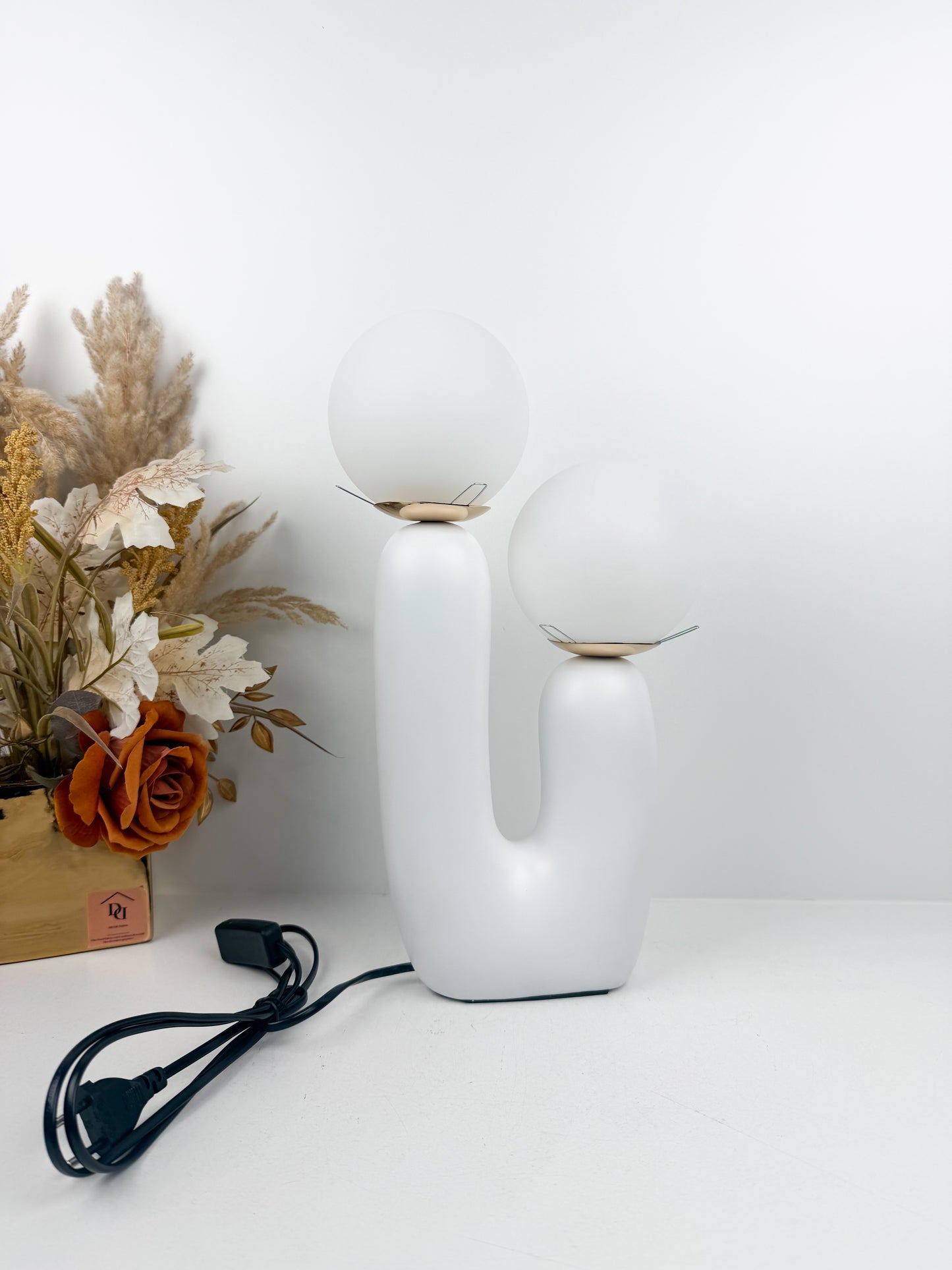 Lampe de table au design organique captivant