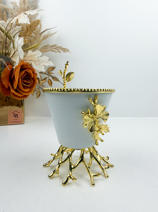 Brûleur d'encens blanc en forme de racines