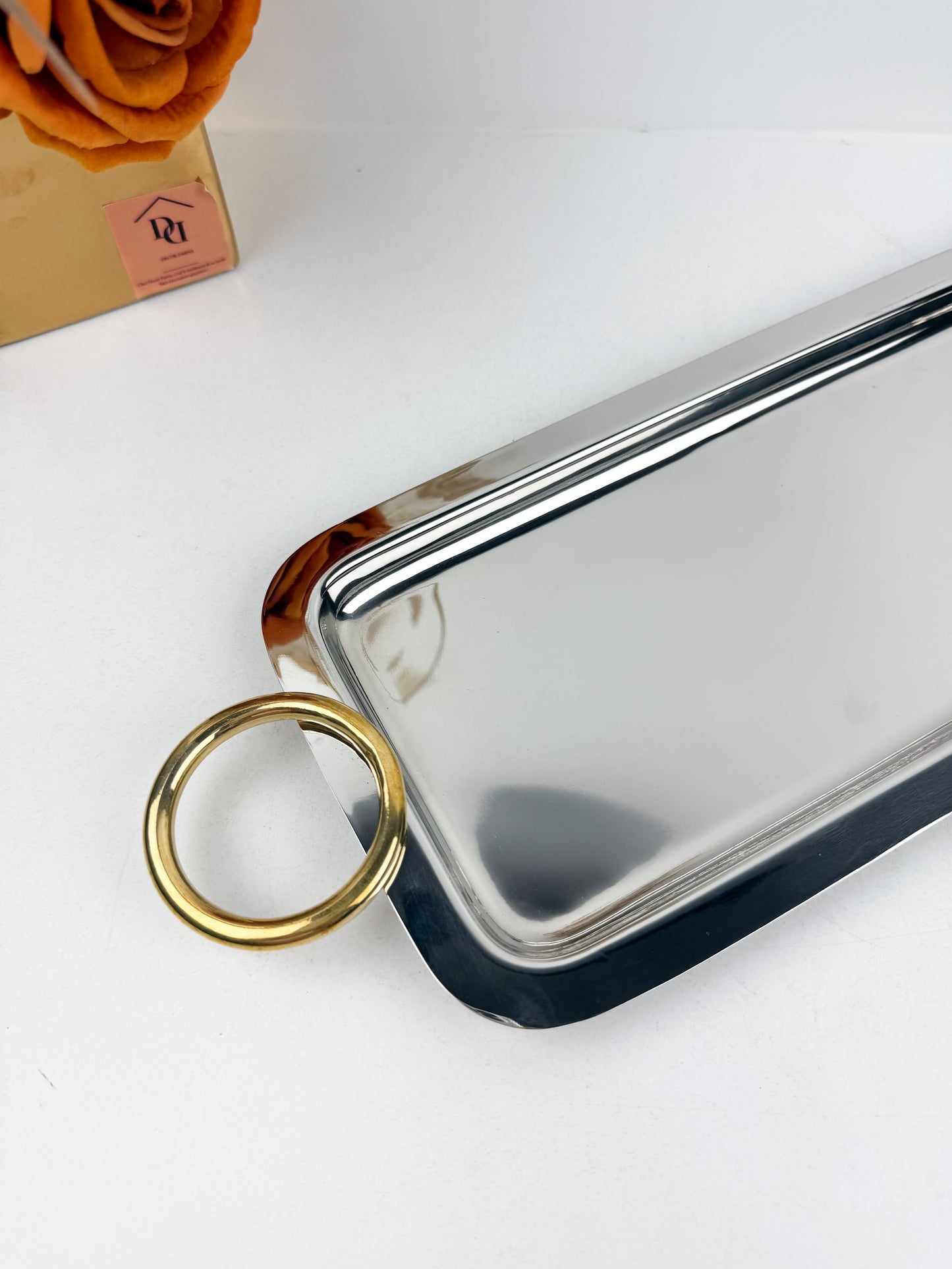 Plateau rectangulaire de prestige en métal finition brillante