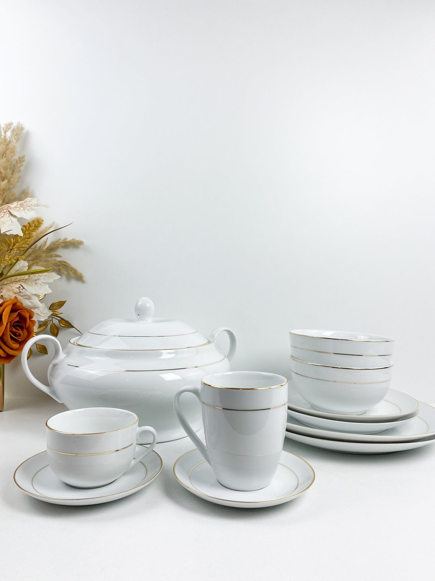 Service de table de luxe impérial en porcelaine -38 pièces