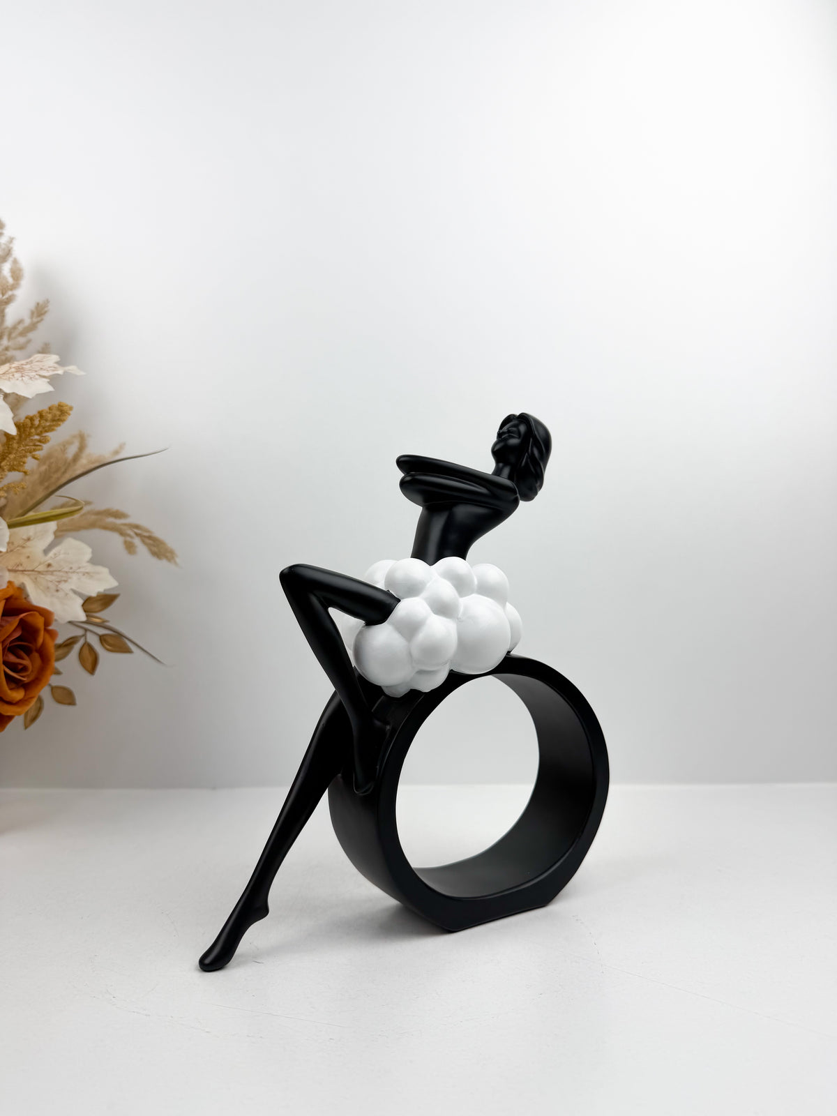 Statuette décorative en résine design de l'équilibre Contemporain.