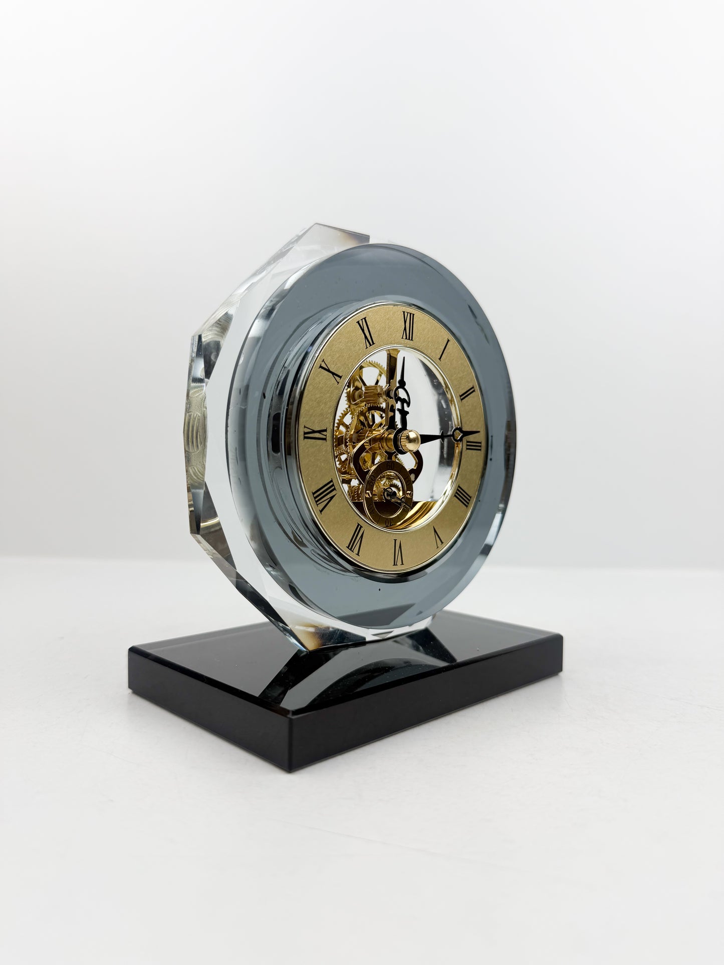 Horloge décorative de luxe en cristal de haute qualité en gris