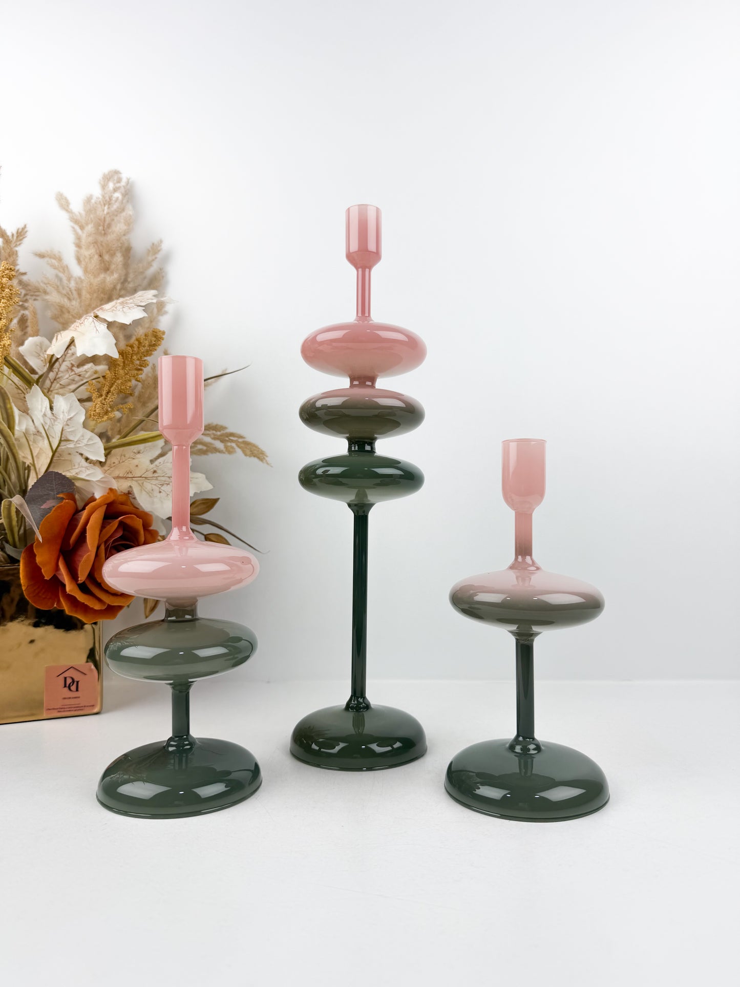 Bougeoirs tendance avec dégradé de couleurs rose et vert