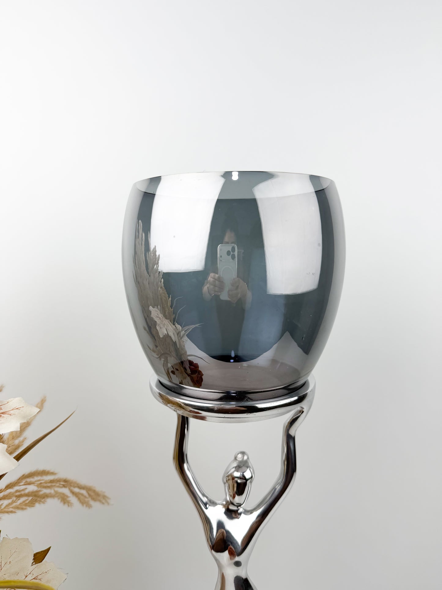 Bougeoir décoratif argenté au design moderne et élégant en cuivre