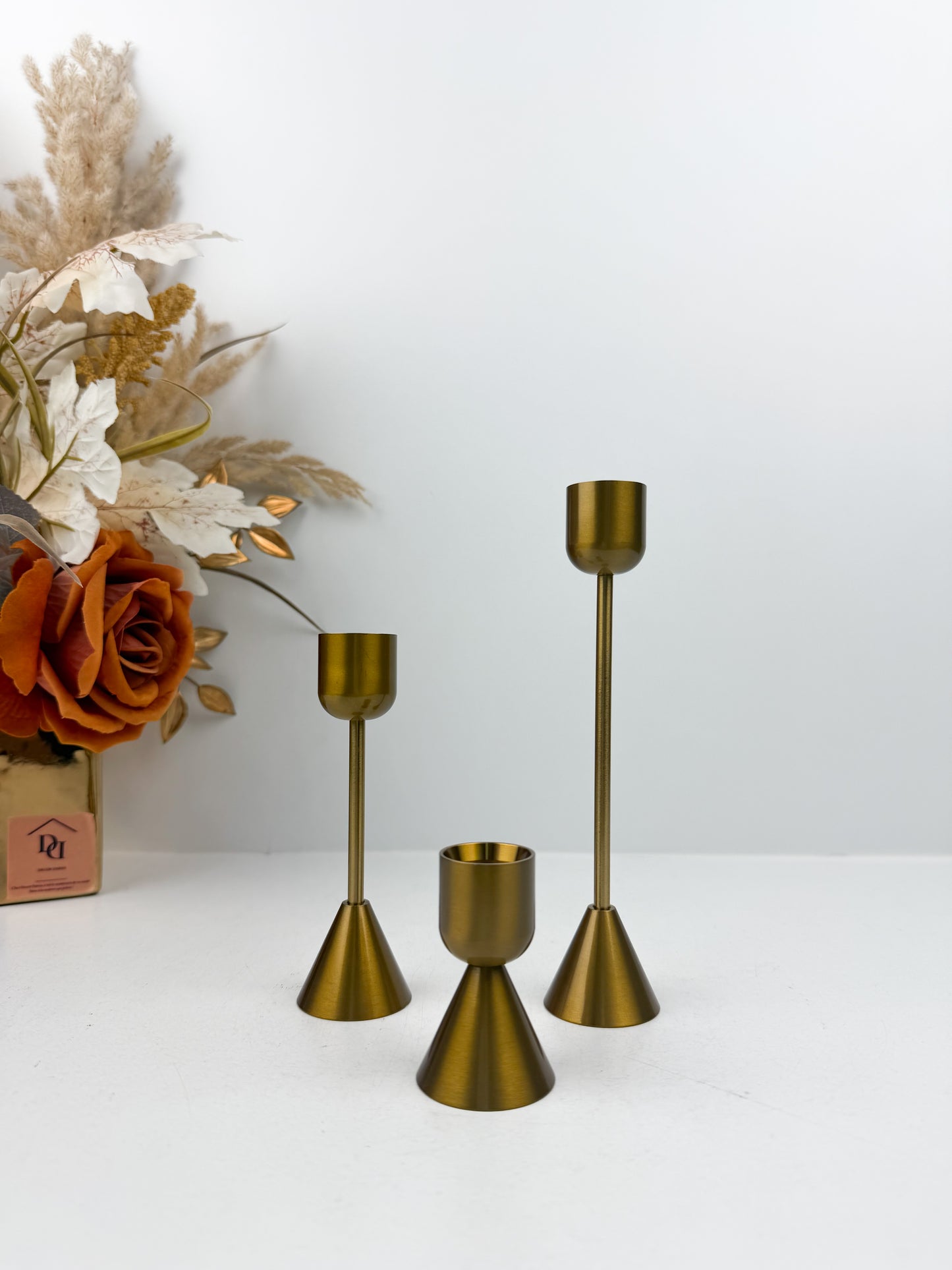 Ensemble de bougeoirs réversibles au design épuré en métal
