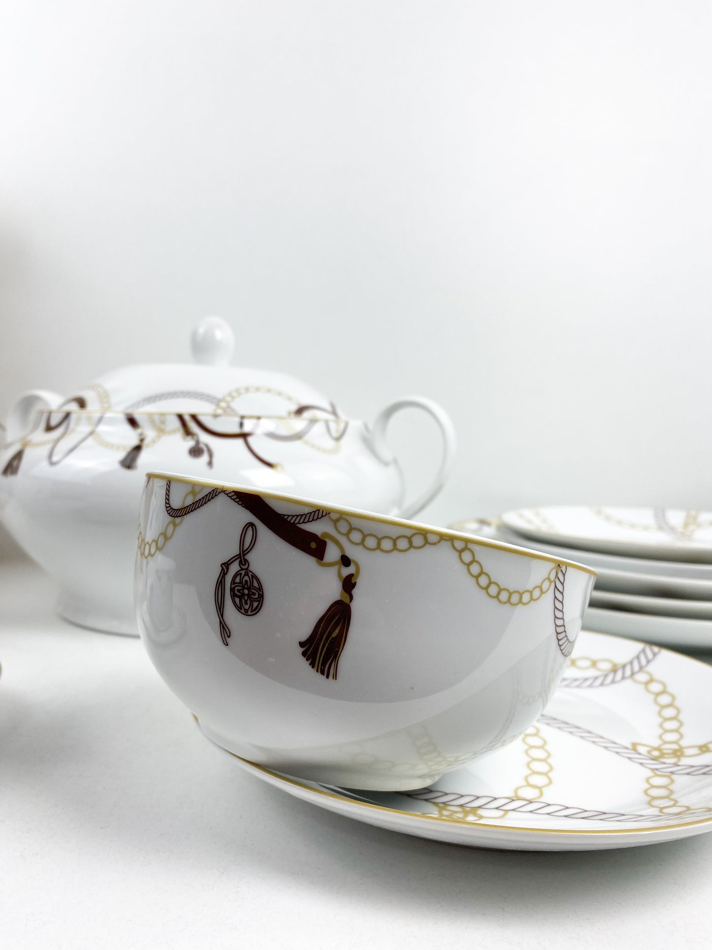 Service de table arabesque royal du luxe -38 pièces