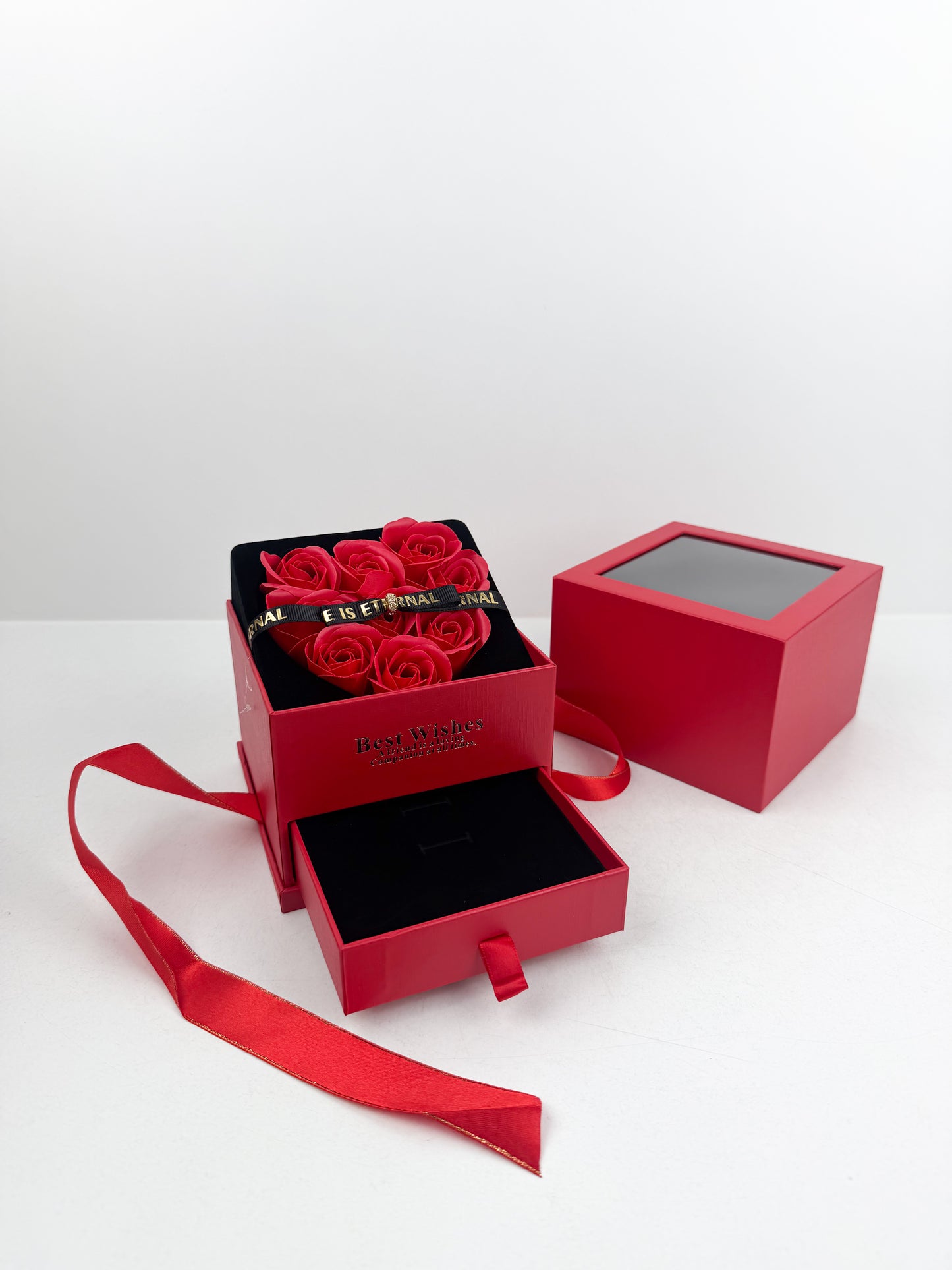Coffret cadeau élégant pour présenter vos plus beaux bijoux