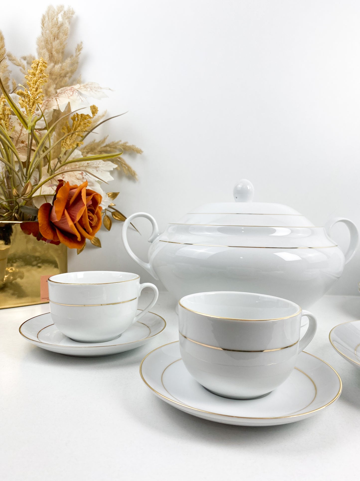 Service de table de luxe impérial en porcelaine -38 pièces