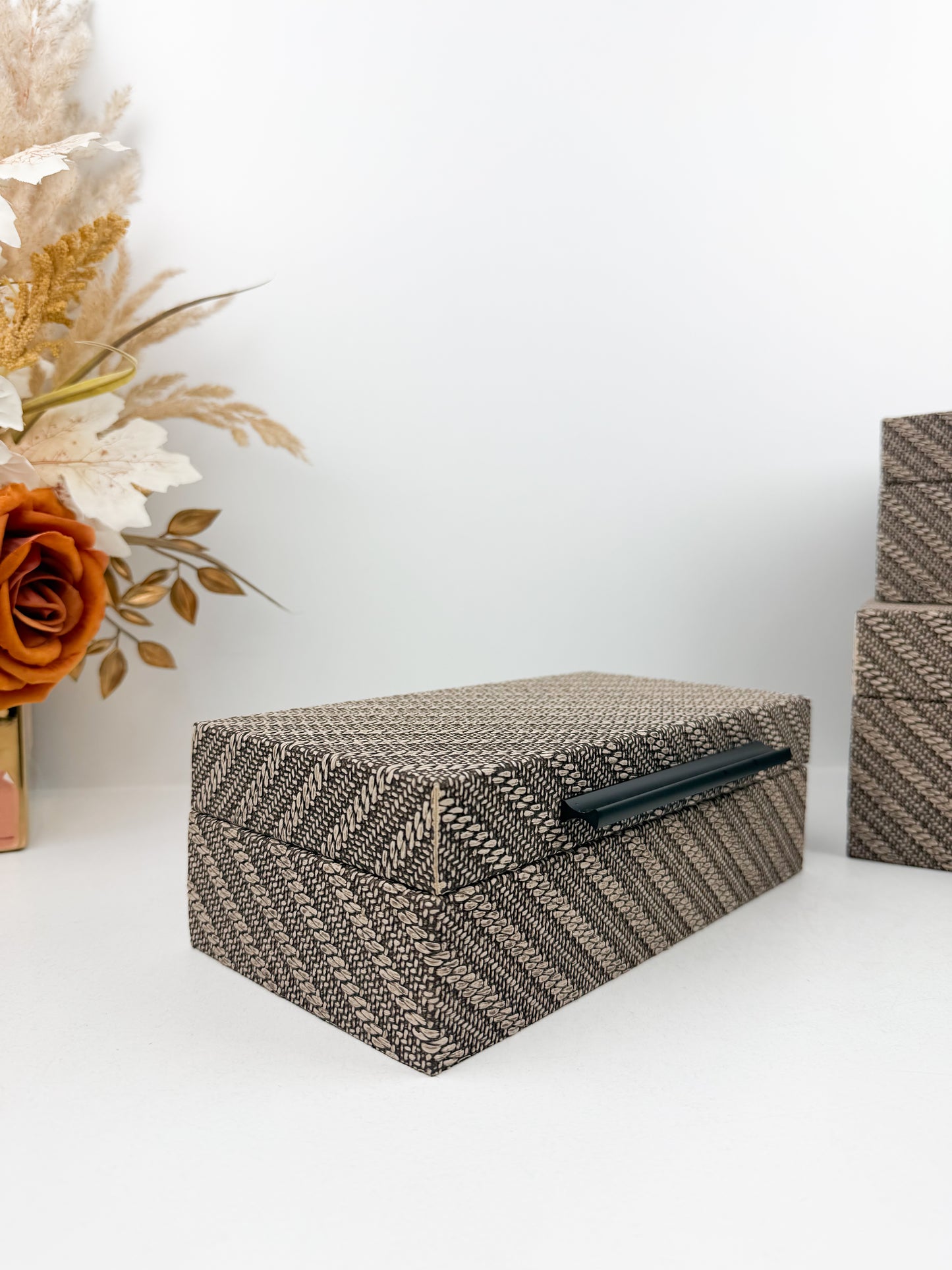 Trois boîtes de rangement superposables haut de gamme