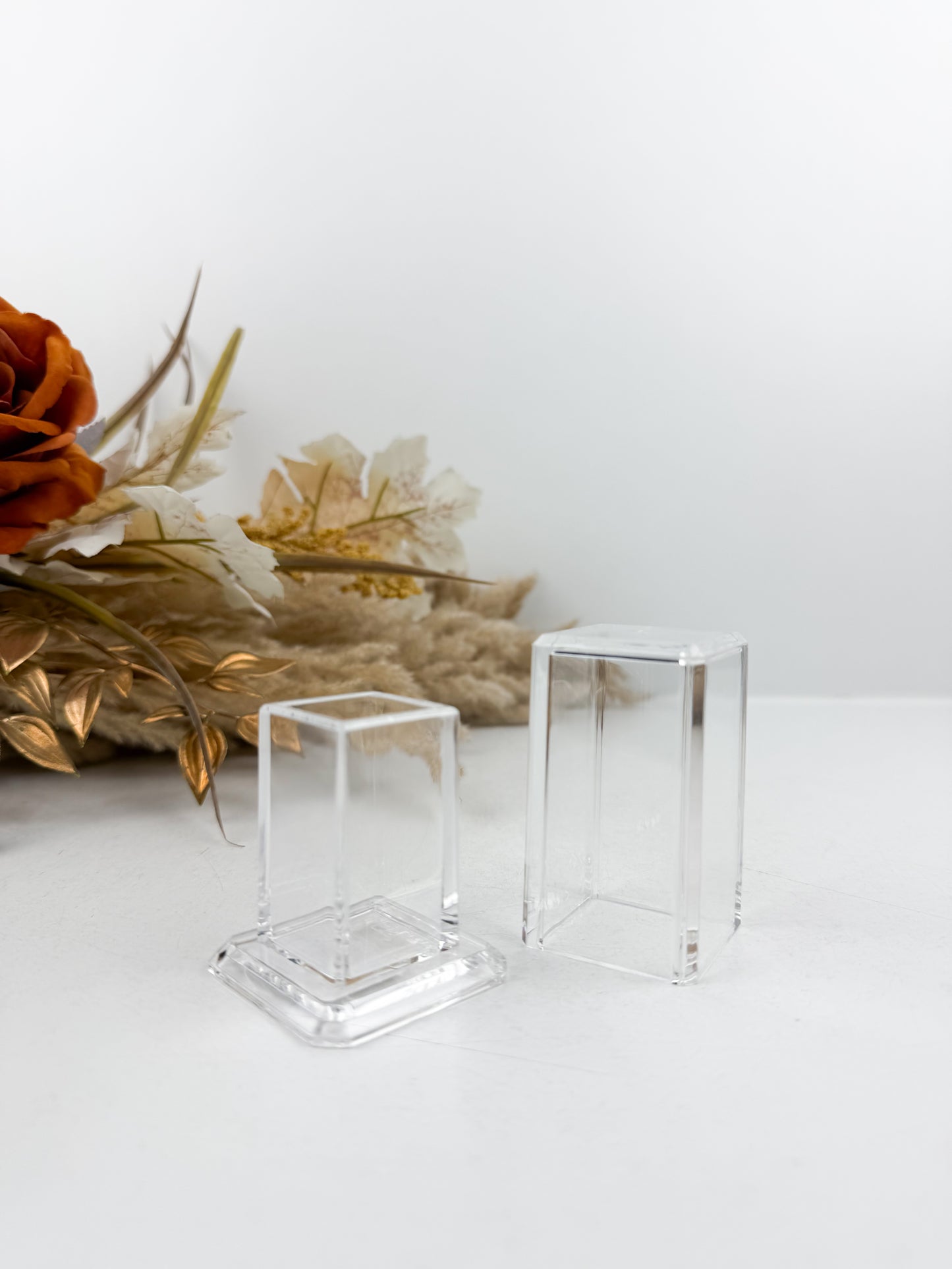 Boîte à cordent en acrylique transparent au design épuré et sophistiqué