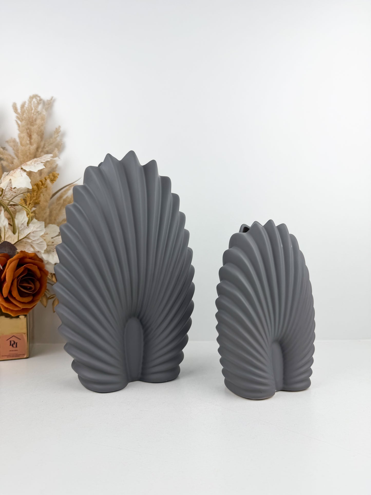 Duo de vases en forme de coquillage