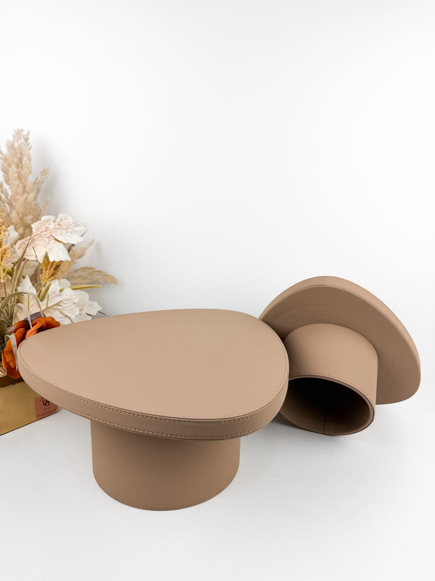 Supports décoratif de présentation en cuir marron