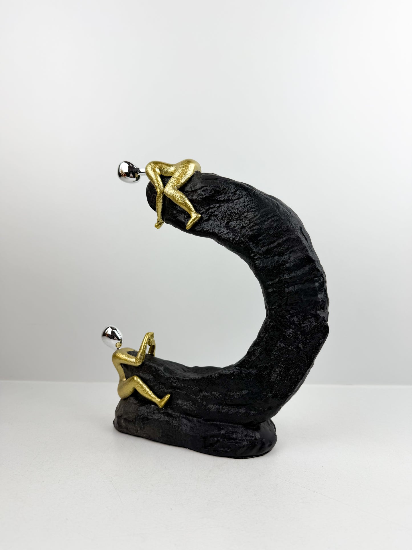 Sculpture Symbolique  Mains Tendes