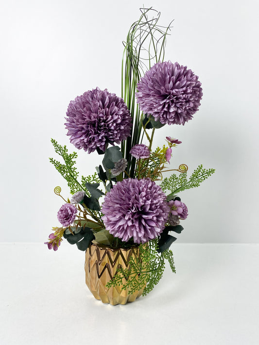 Vase de fleurs artificielles, mauve