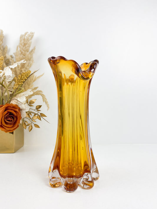 Vase orange en céramique chic et moderne