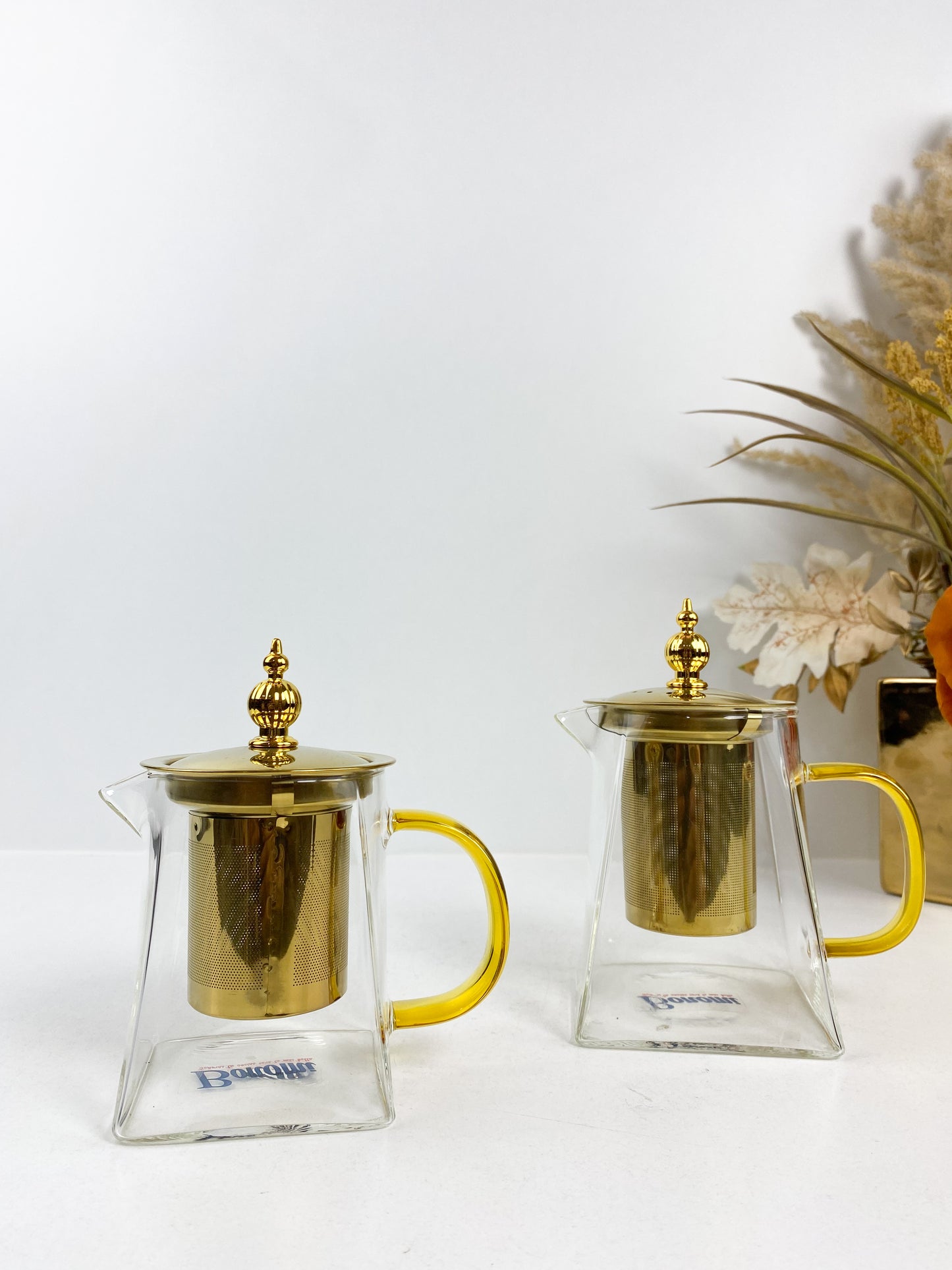 Théière au design moderne et chic