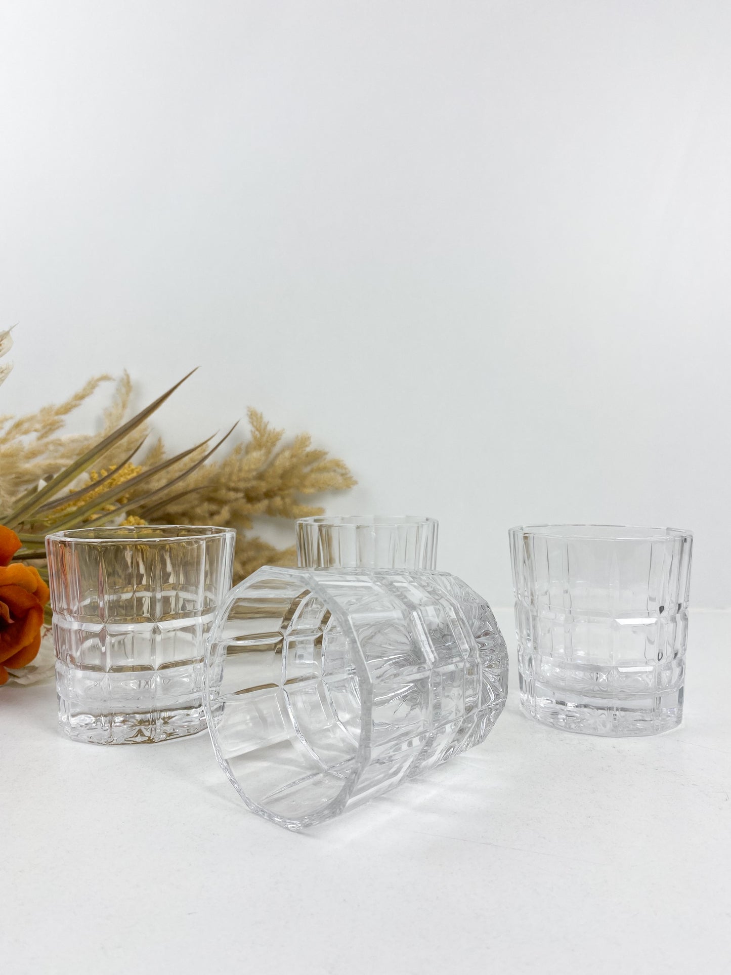 Six verres à jus de capacité 230ml