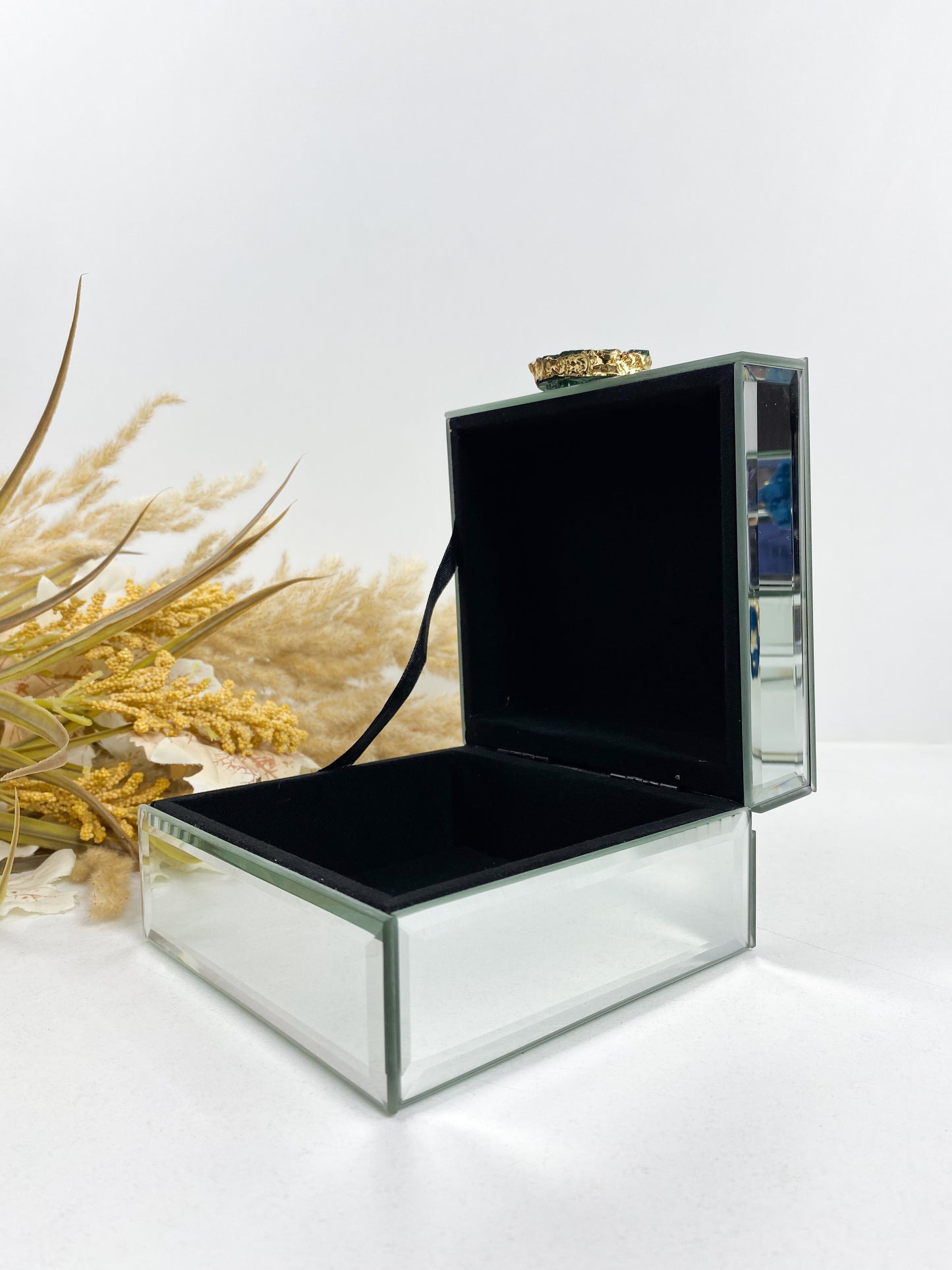 Boite décorative miroir avec pierre de quartz vert