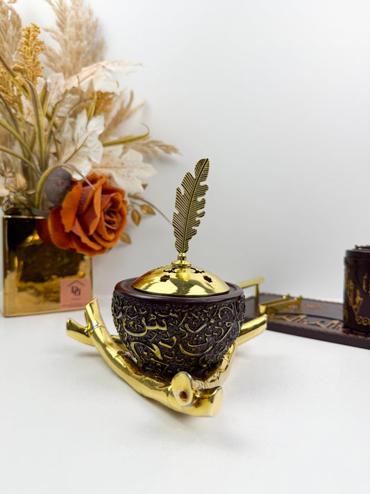 Brûleur d'encens noir/ marron avec motif dorée