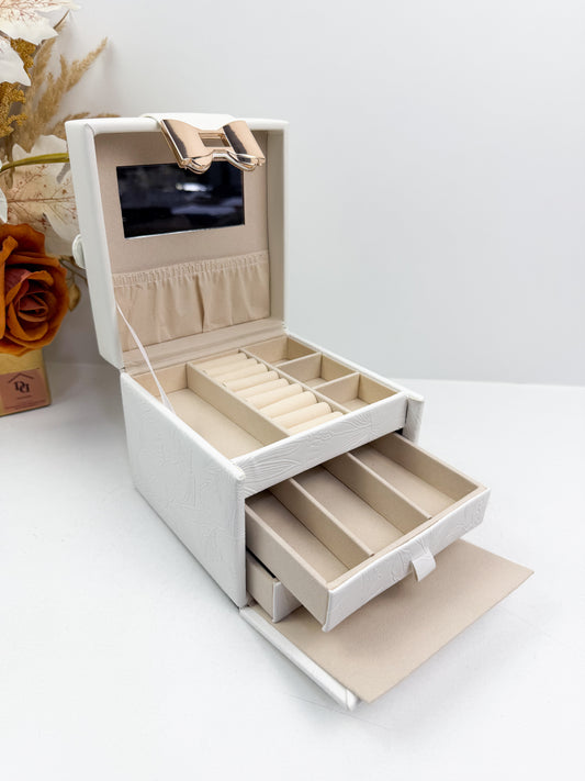 Boîte à Bijoux Blanche