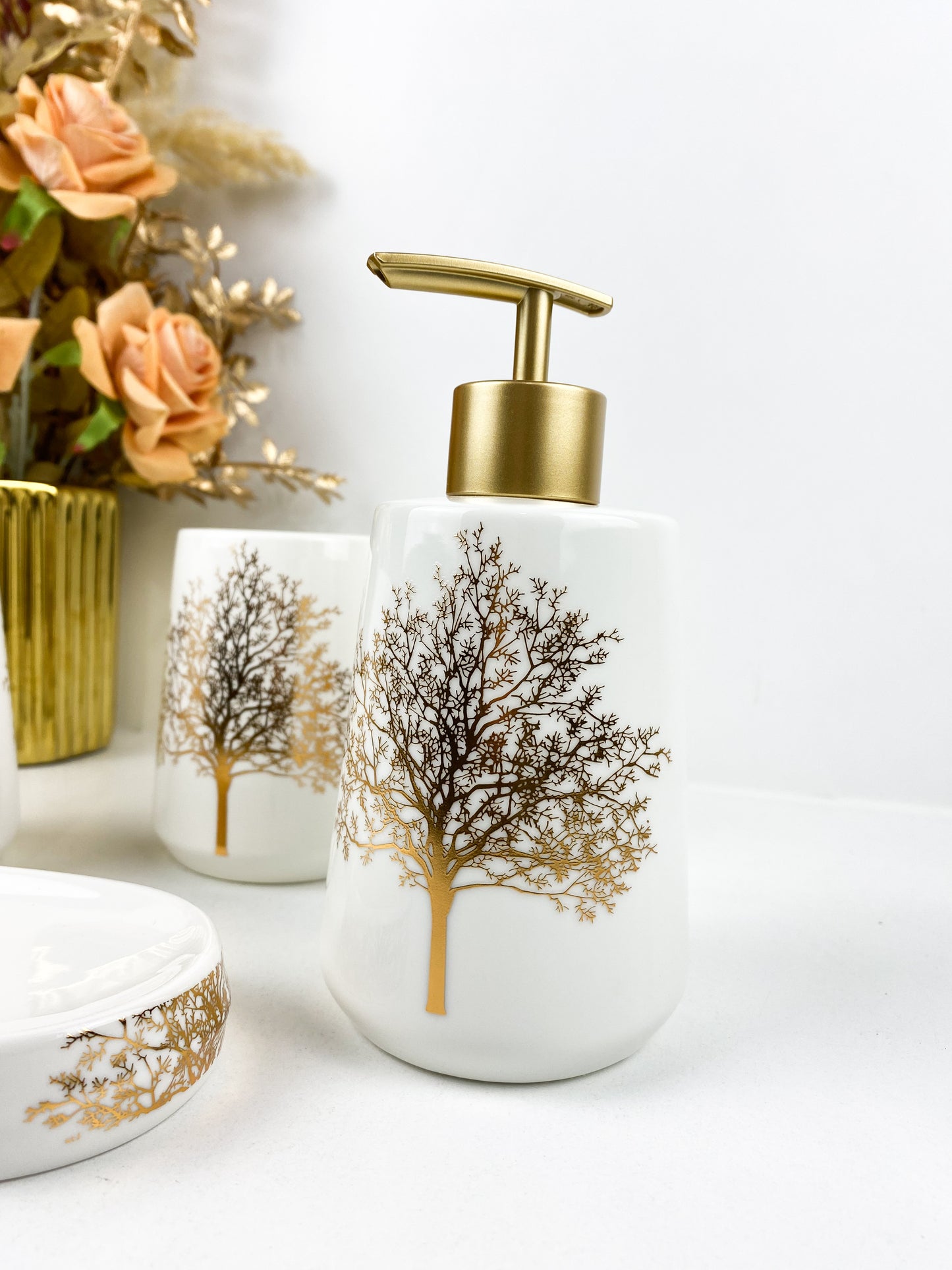 Ustensiles–Ensemble d'accessoires de salle de bain avec motif d'arbre