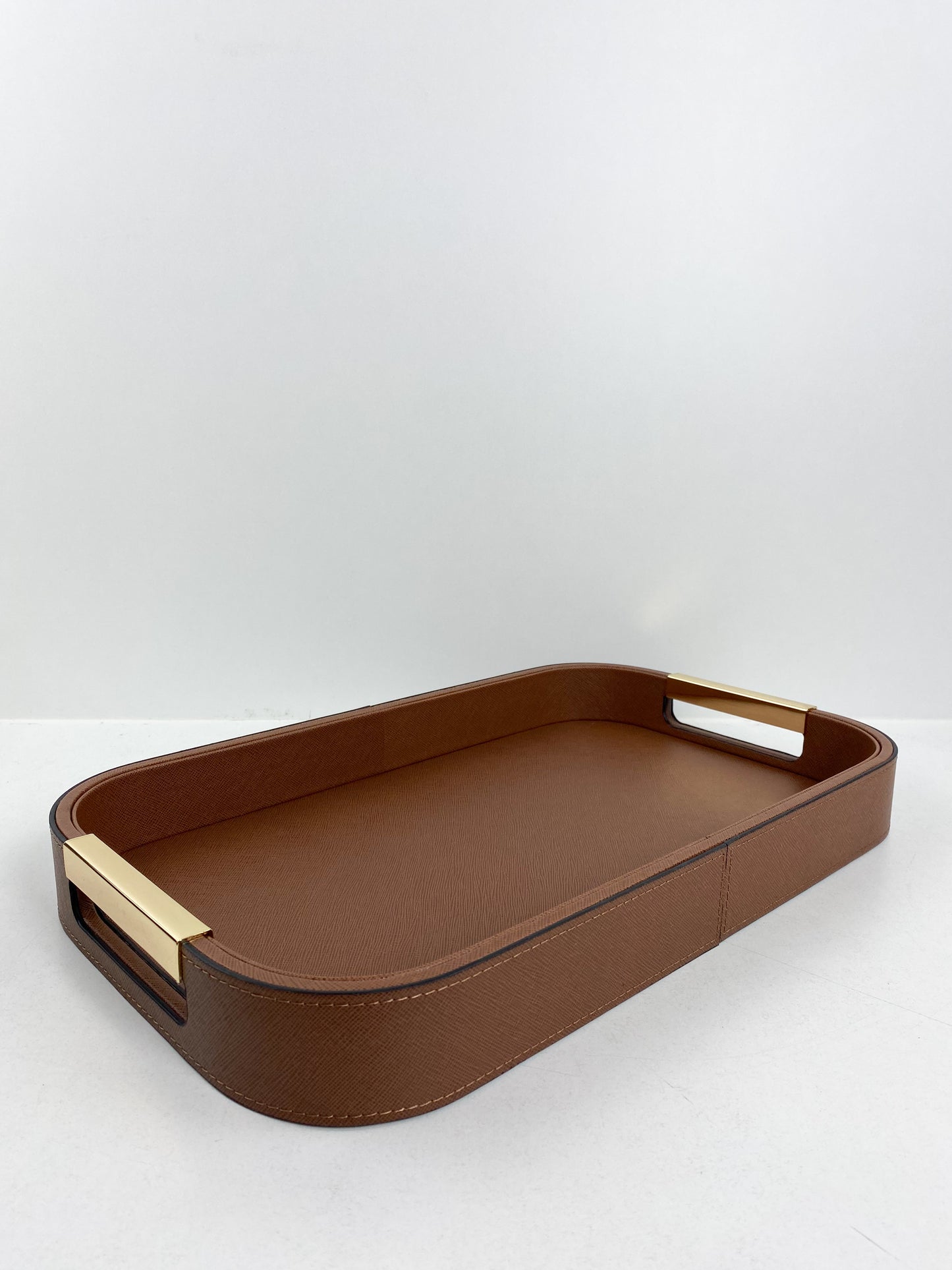 Ensemble de 2 plateaux en similicuir avec poignée en doré(marron)