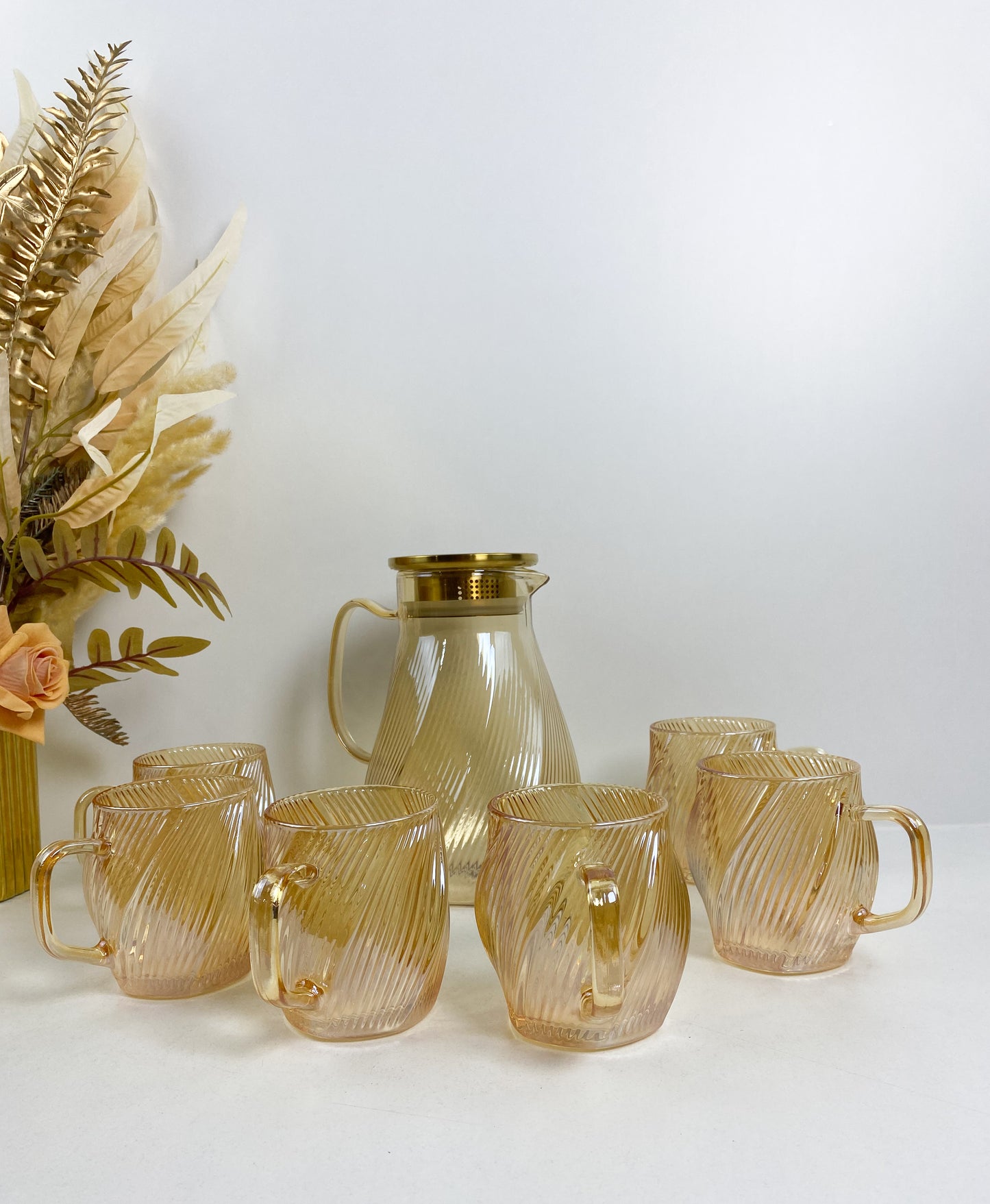 Carafe avec 6 verres pour boissons fraîches et jus