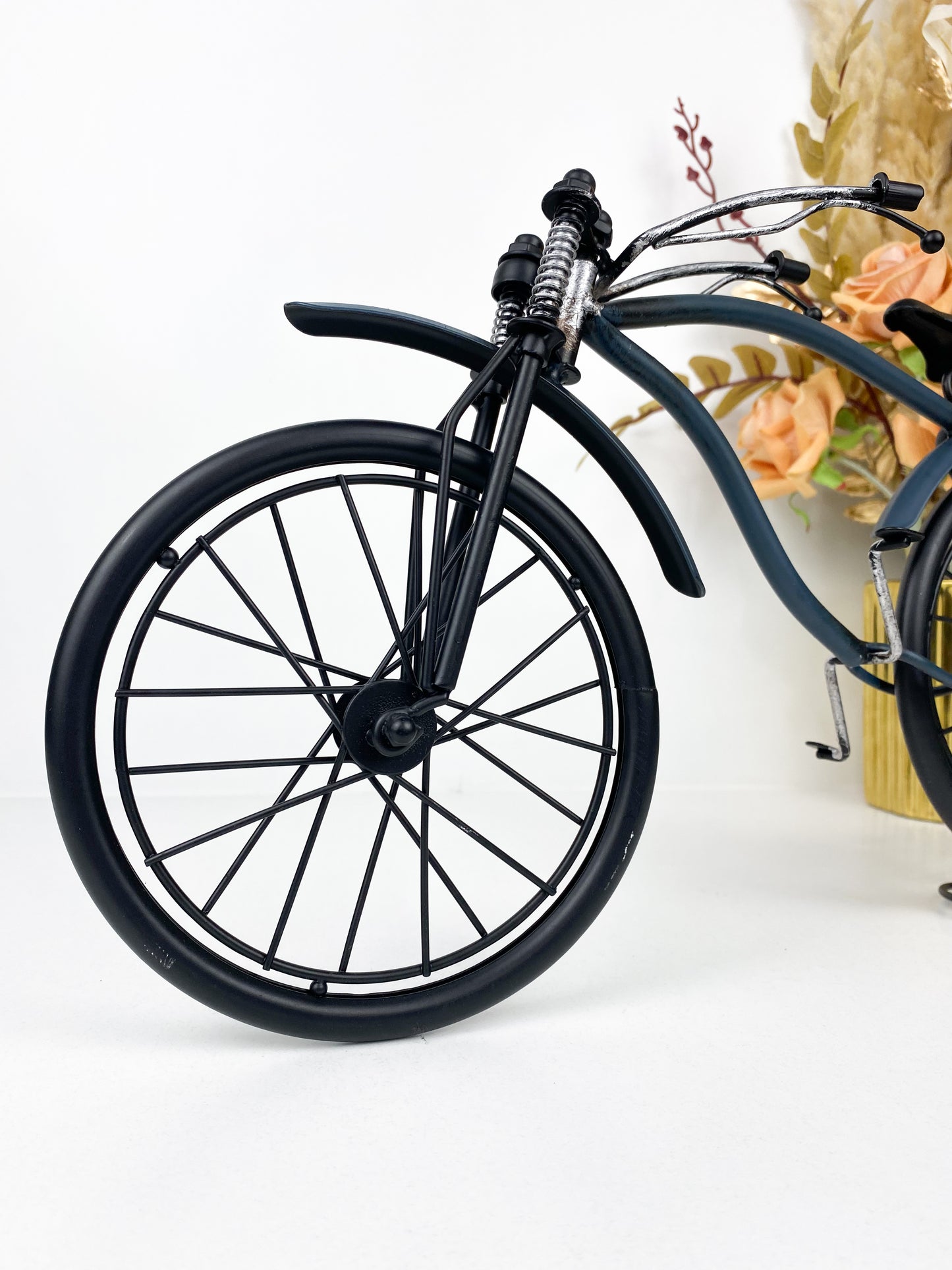 Ornement de Modèle de Vélo Vintage Noir et bleu en Fer
