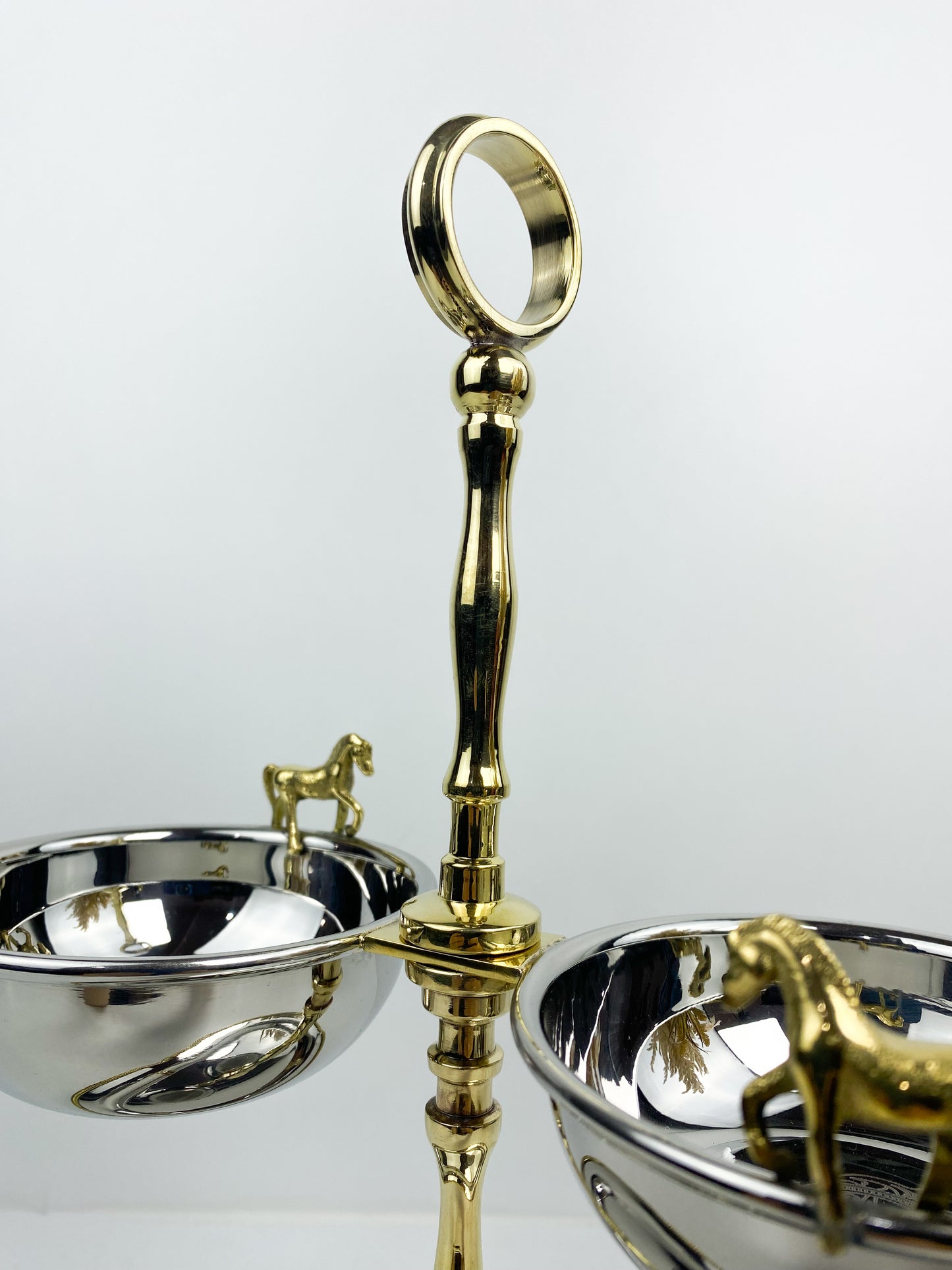 Présentoir à deux niveaux avec bols motifs de chevaux-Support en acier inoxydable avec bordure dorée