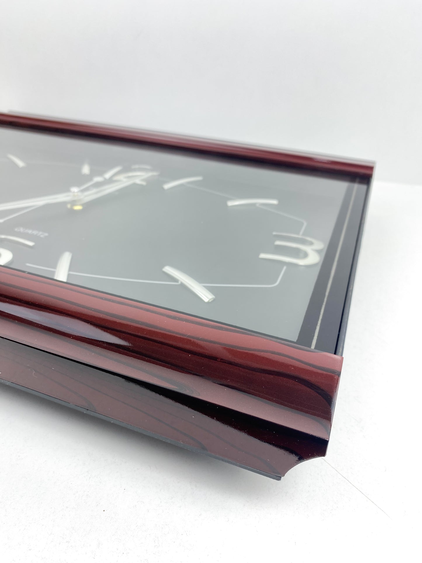 Horloge murale à quartz / Horloge bureau