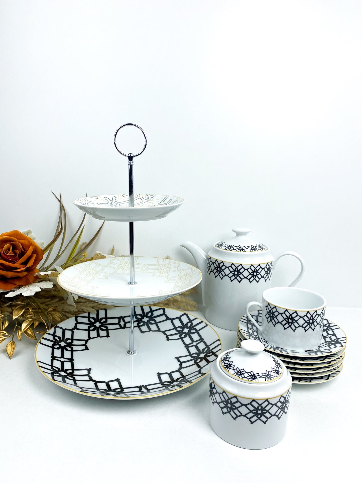 Ensemble de service à thé et à gâteaux en céramique, avec un motif géométrique noir et blanc. -20 Pieces -