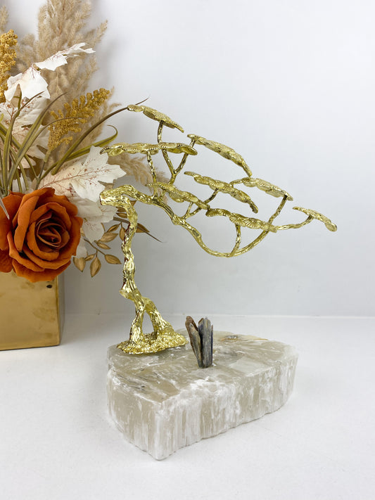 Sculpture en métal de pin doré,  artisanat d'art en fer Antique