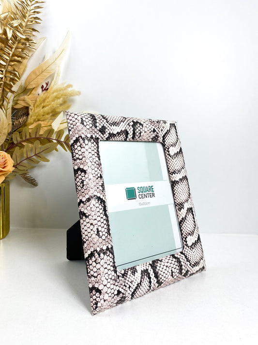 Cadre de photo en serpent chic