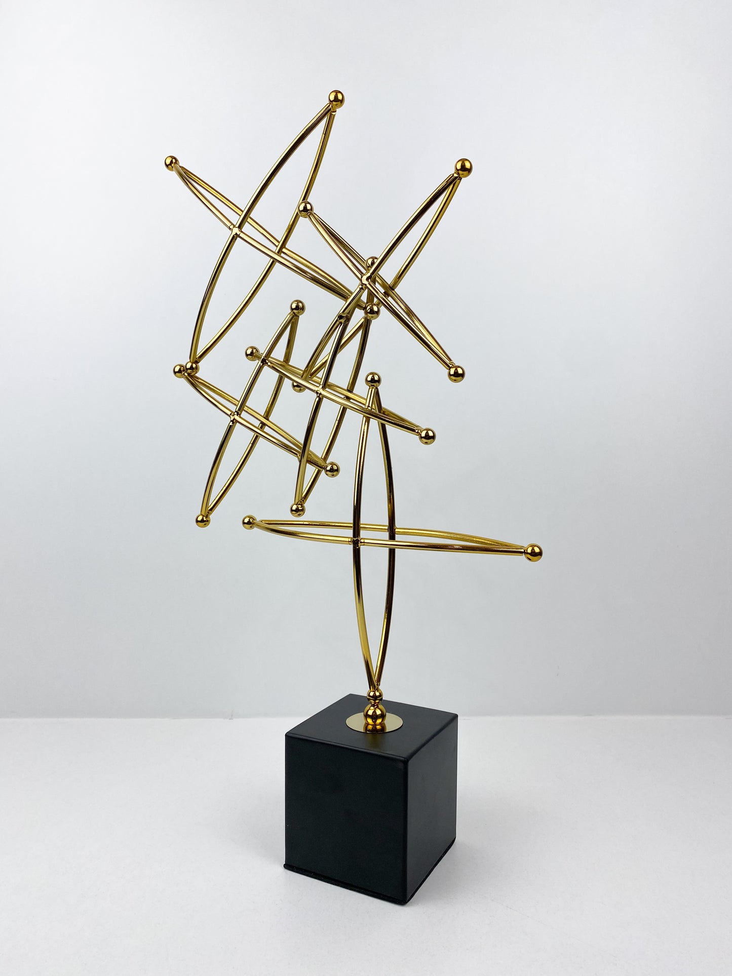 Décor De Sculpture en Métal Moderne