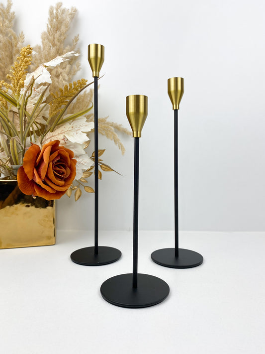 Ensemble de 3 bougeoirs en fer noir